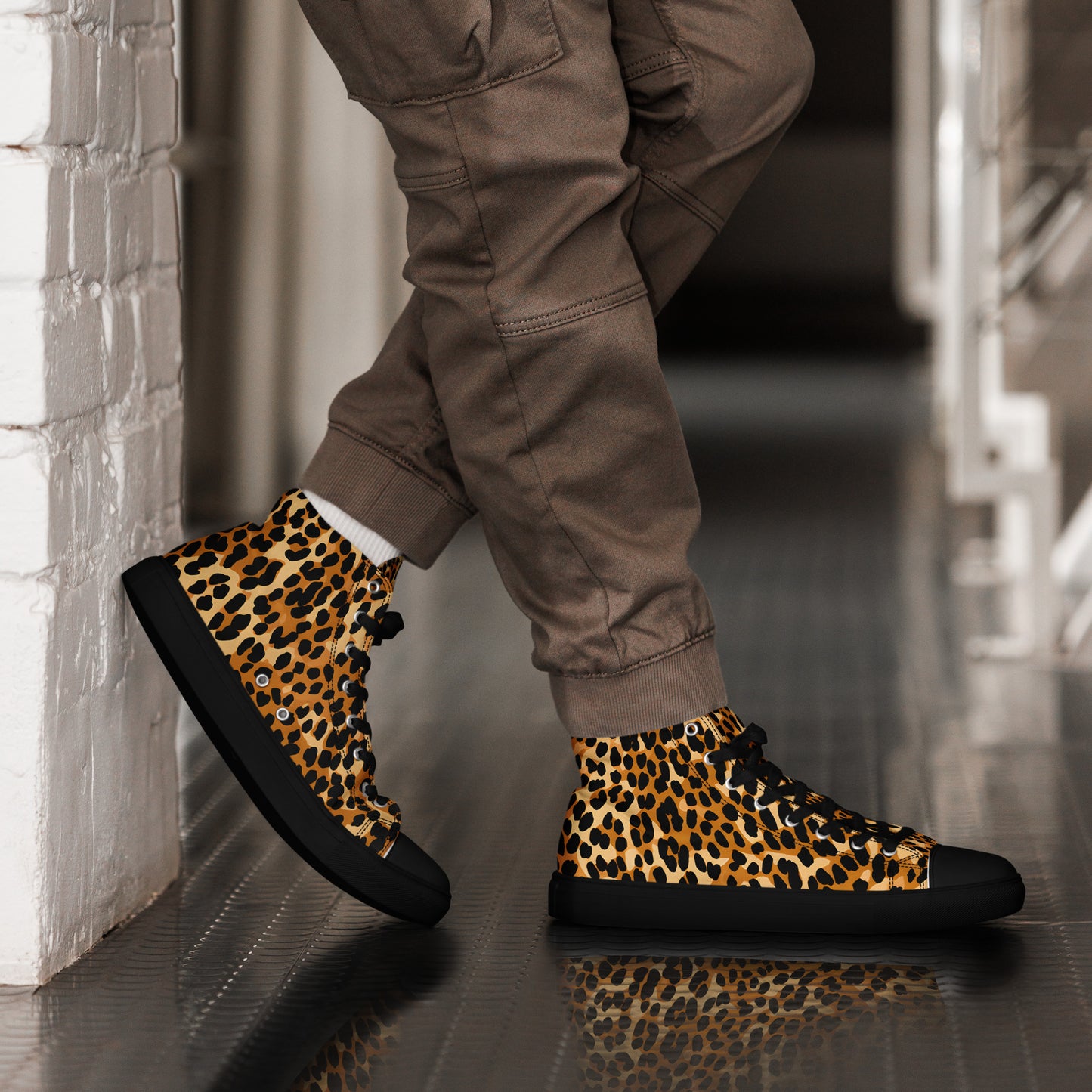 Men’s High Top Canvas Shoes: Leopard